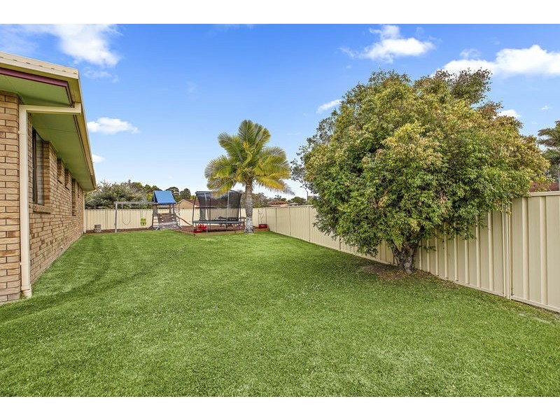 2 Burrawong Parade, Urunga NSW 2455