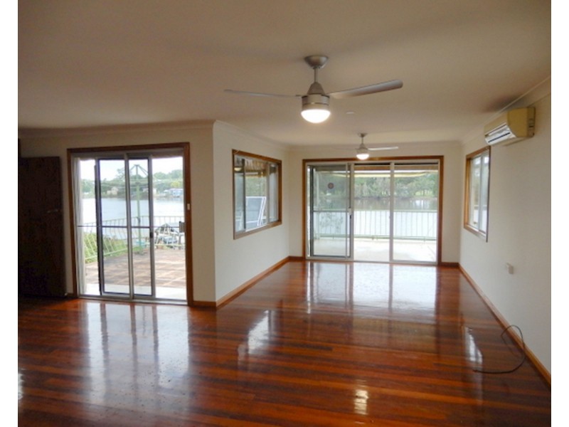 1/6 Vernon Crescent, Urunga NSW 2455