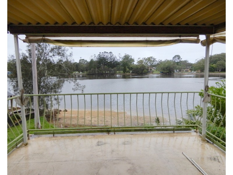 1/6 Vernon Crescent, Urunga NSW 2455