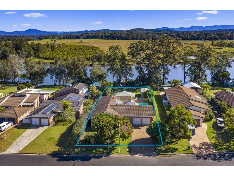 11 Burrawong Parade, Urunga NSW 2455