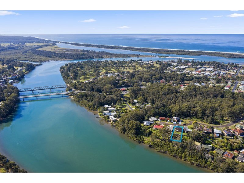 2 Sunset Place, Urunga NSW 2455