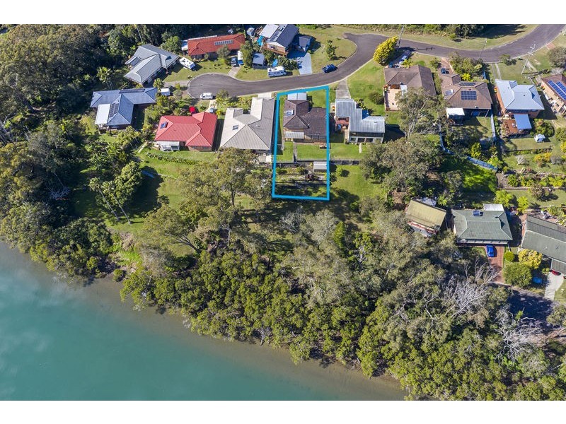 2 Sunset Place, Urunga NSW 2455