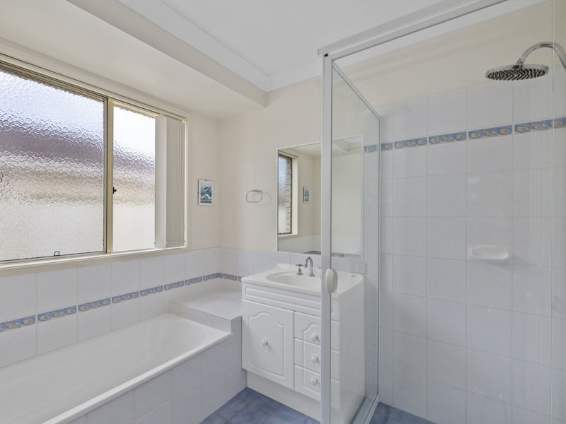 2 Lake Court, Urunga NSW 2455