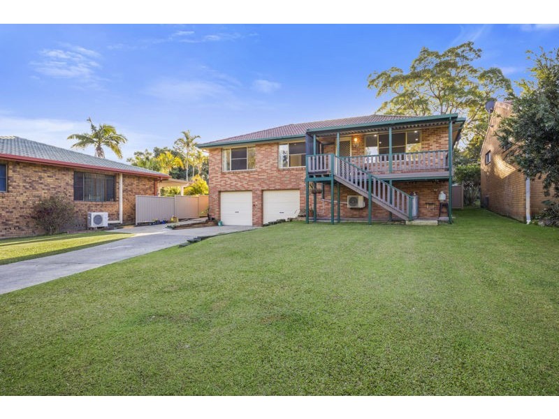 16 Hillside Drive, Urunga NSW 2455