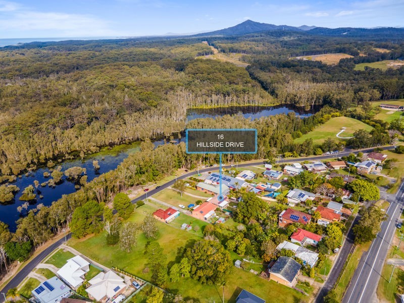 16 Hillside Drive, Urunga NSW 2455