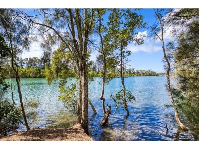 125 Newry Island Drive, Urunga NSW 2455
