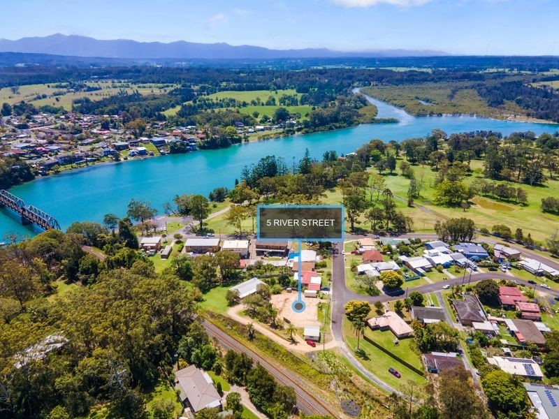 5 River Street, Urunga NSW 2455