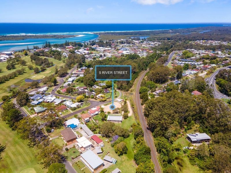 5 River Street, Urunga NSW 2455
