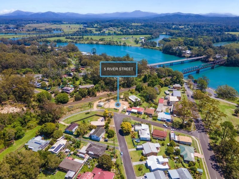 5 River Street, Urunga NSW 2455