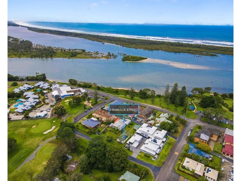 4 Bonville Street, Urunga NSW 2455