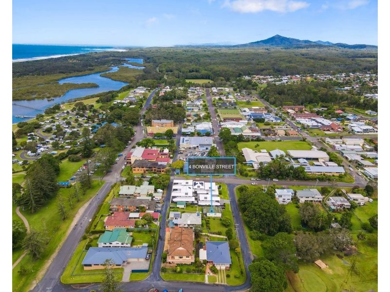 4 Bonville Street, Urunga NSW 2455
