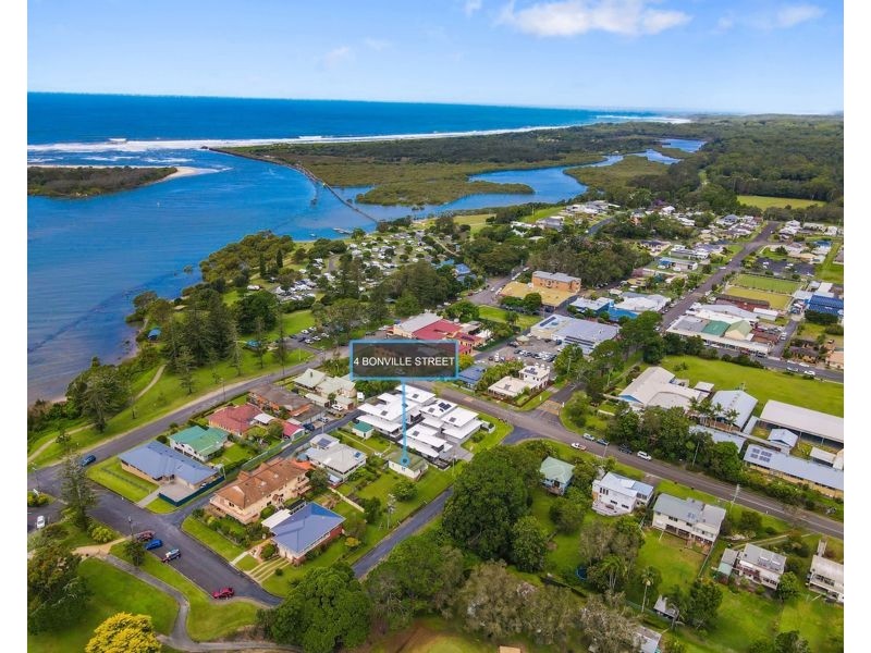 4 Bonville Street, Urunga NSW 2455