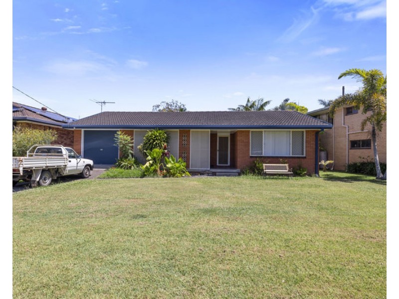 15 Newry Island Drive, Urunga NSW 2455