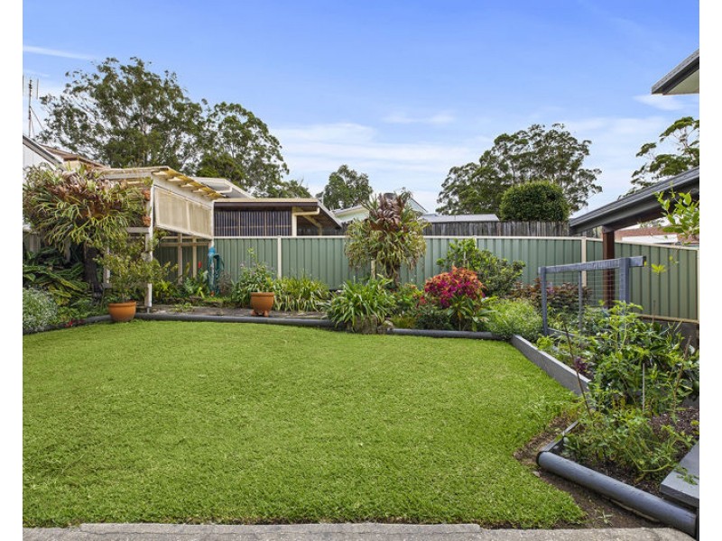 16 Moore Place, Urunga NSW 2455