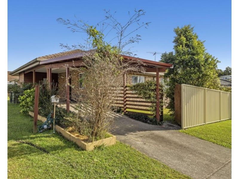 4 Moore Place, Urunga NSW 2455
