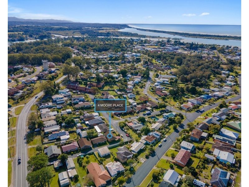 4 Moore Place, Urunga NSW 2455