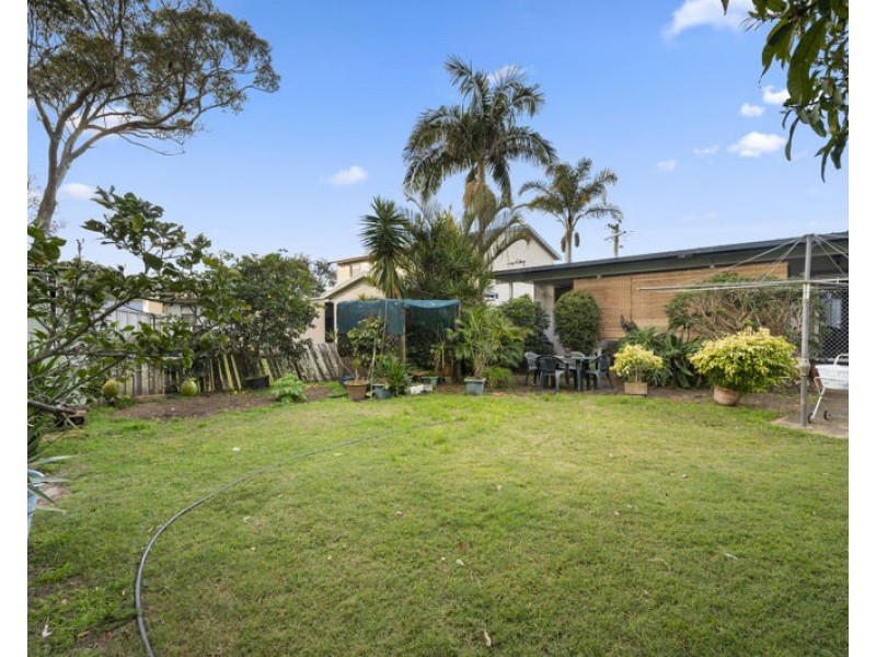 15 Rowley Street, Mylestom NSW 2454