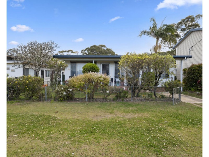 15 Rowley Street, Mylestom NSW 2454