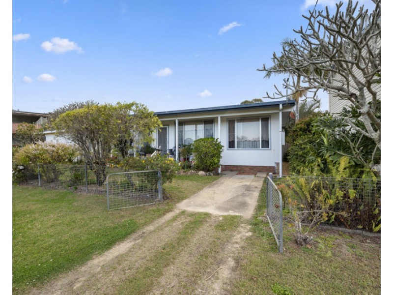 15 Rowley Street, Mylestom NSW 2454