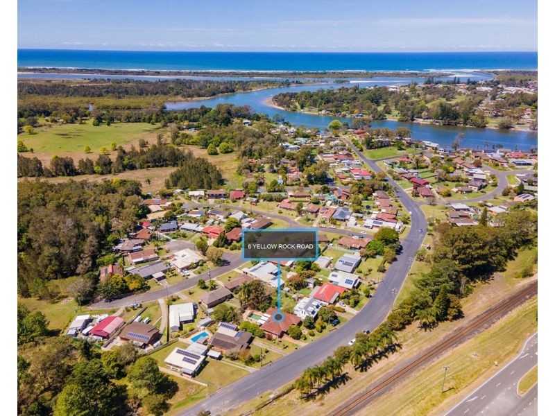 6 Yellow Rock Road, Urunga NSW 2455