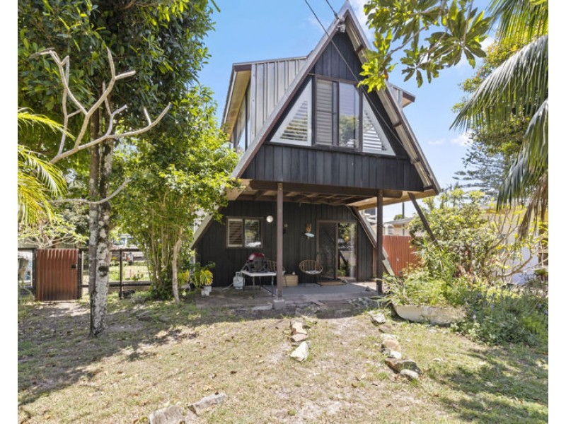 9 Beach Parade, Mylestom NSW 2454