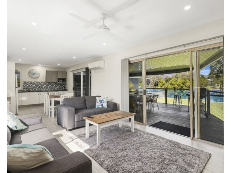 13 Marina Crescent, Urunga NSW 2455