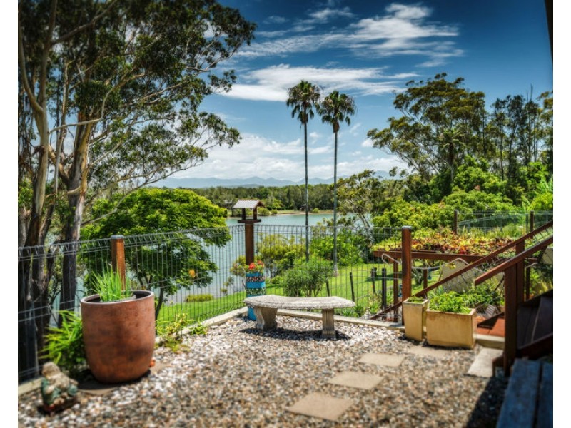 3 Sunset Place, Urunga NSW 2455