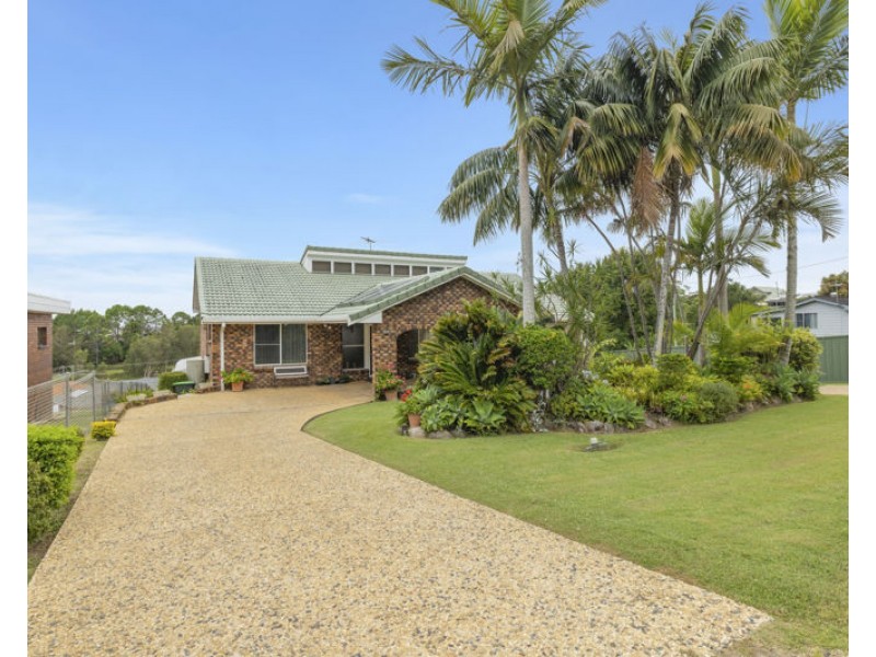 4242 Giinagay Way, Urunga NSW 2455