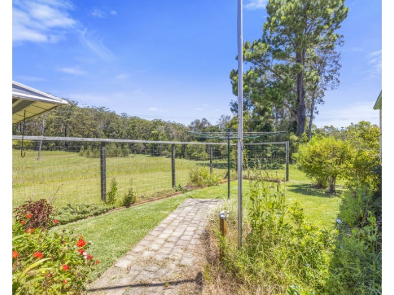 27/4 Riverwood Place, Urunga NSW 2455
