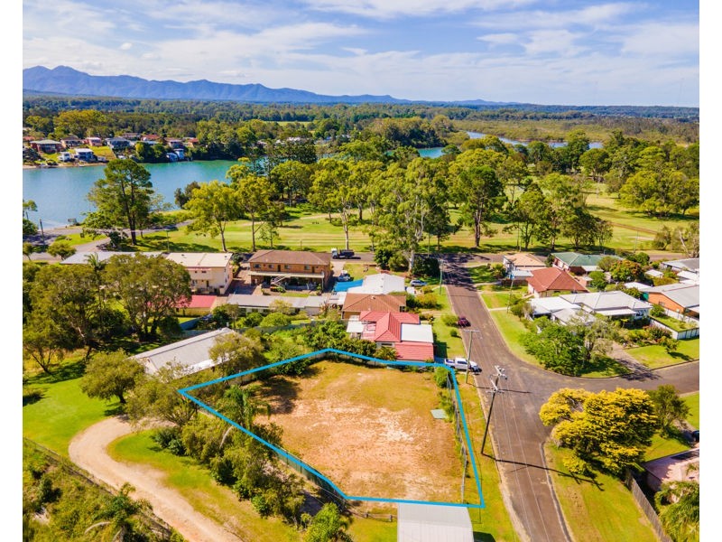 5 River Street, Urunga NSW 2455
