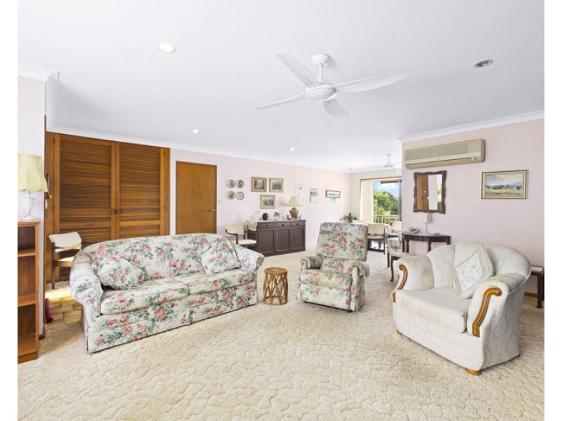 4/2 Bowra Street, Urunga NSW 2455