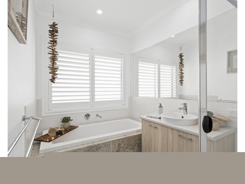 1 Angler Crescent, Bonville NSW 2441