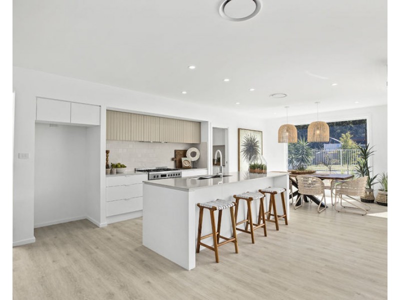 1 Angler Crescent, Bonville NSW 2441