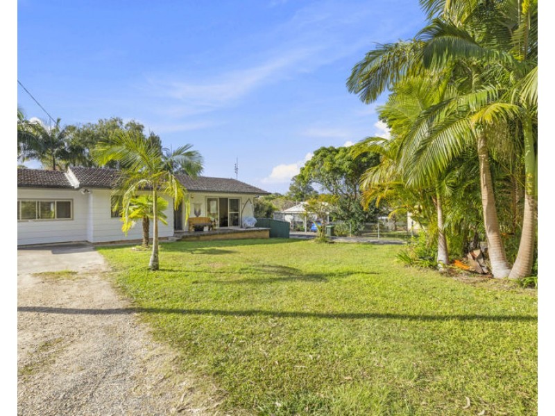 1 Dudley Street, Urunga NSW 2455