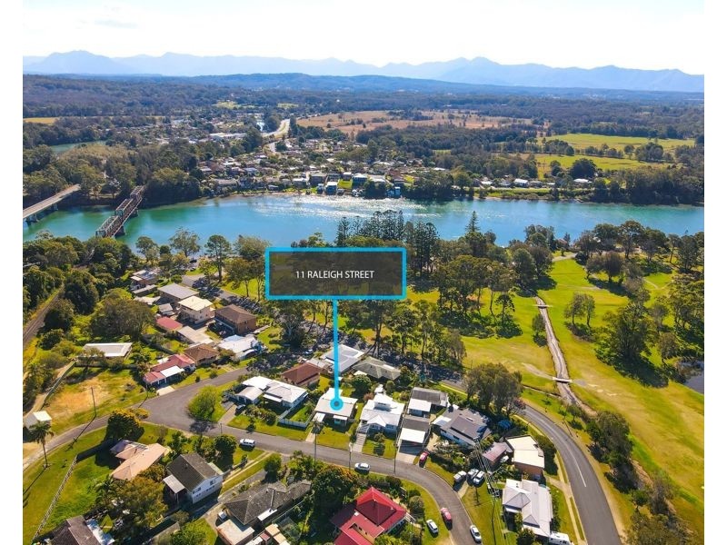 11 Raleigh Street, Urunga NSW 2455