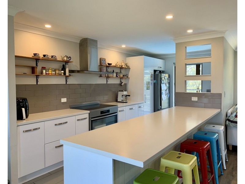 1 Vista Way, Scotts Head NSW 2447