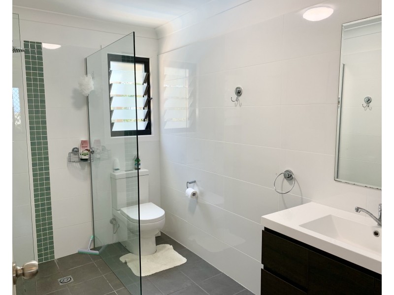 1 Vista Way, Scotts Head NSW 2447