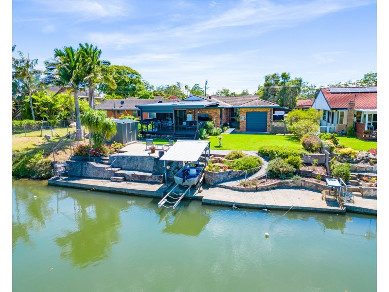 17 Newry Island Drive, Urunga NSW 2455