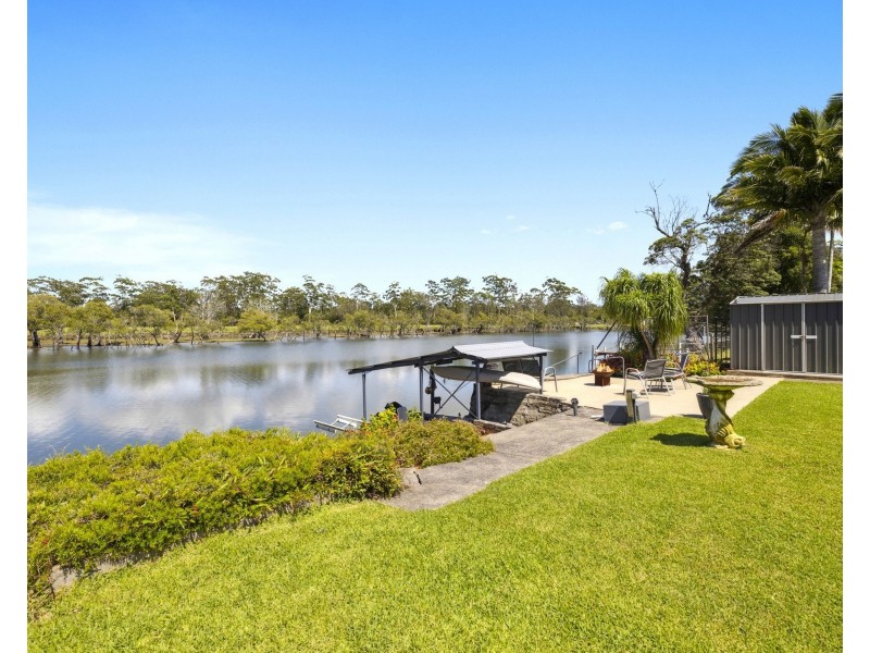 17 Newry Island Drive, Urunga NSW 2455