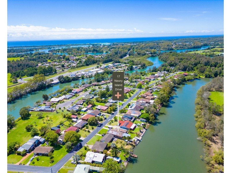 17 Newry Island Drive, Urunga NSW 2455