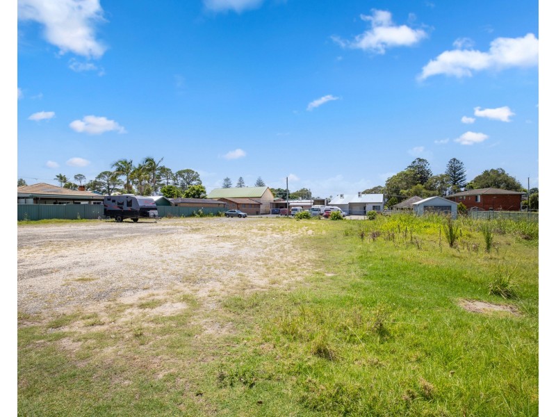 16 Orara Street, Urunga NSW 2455