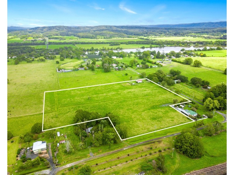 44 Walter Street, Raleigh NSW 2454