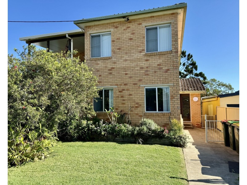 2/11 Newry Street, Urunga NSW 2455