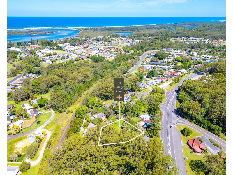 18 Raleigh Street, Urunga NSW 2455