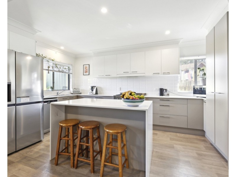 16 Moore Place, Urunga NSW 2455