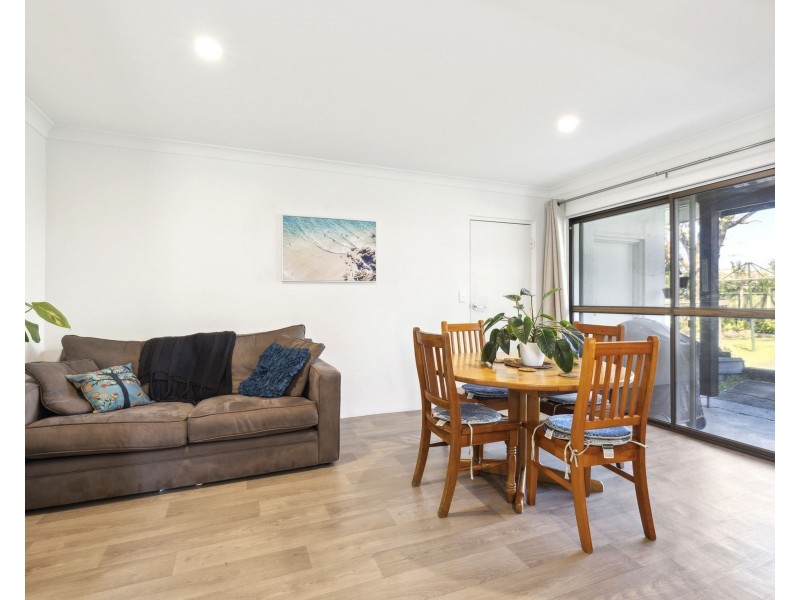 16 Moore Place, Urunga NSW 2455