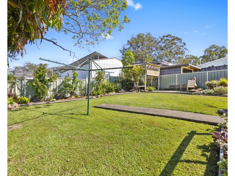 16 Moore Place, Urunga NSW 2455