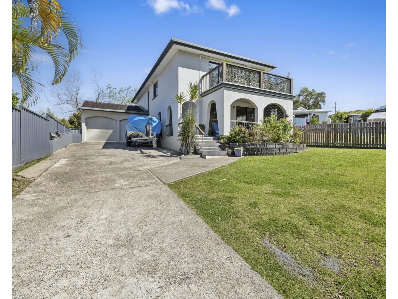 16 Moore Place, Urunga NSW 2455