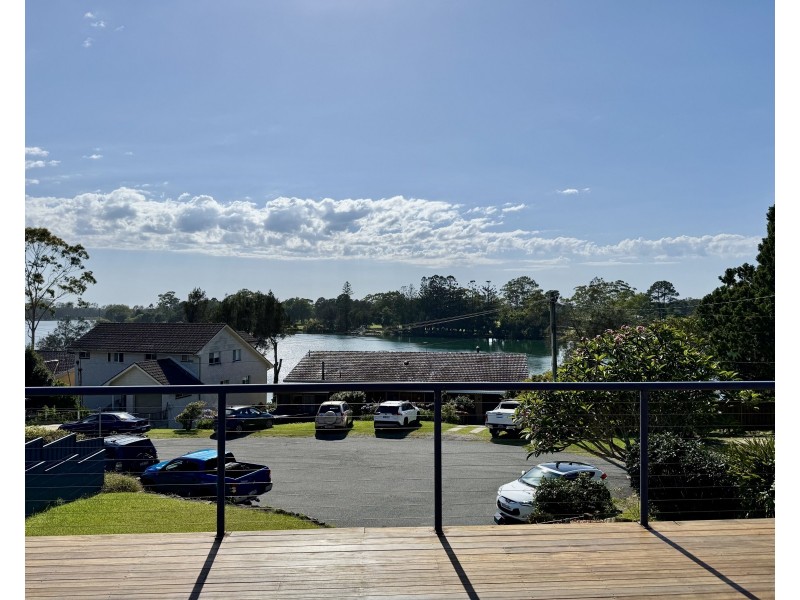 19 Vernon Crescent, Urunga NSW 2455