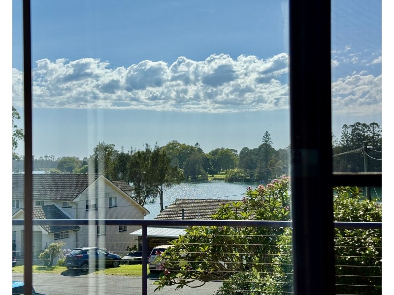 19 Vernon Crescent, Urunga NSW 2455